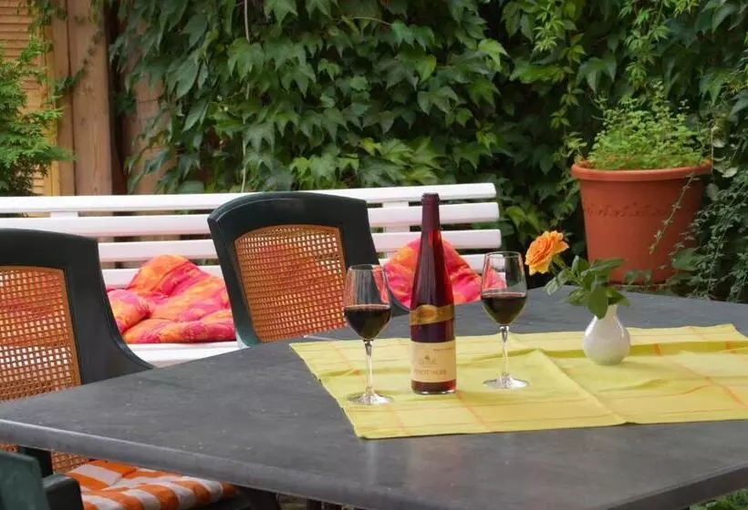 Traditionsgasthaus Goldener Löwe Riesa Restaurant & Pension