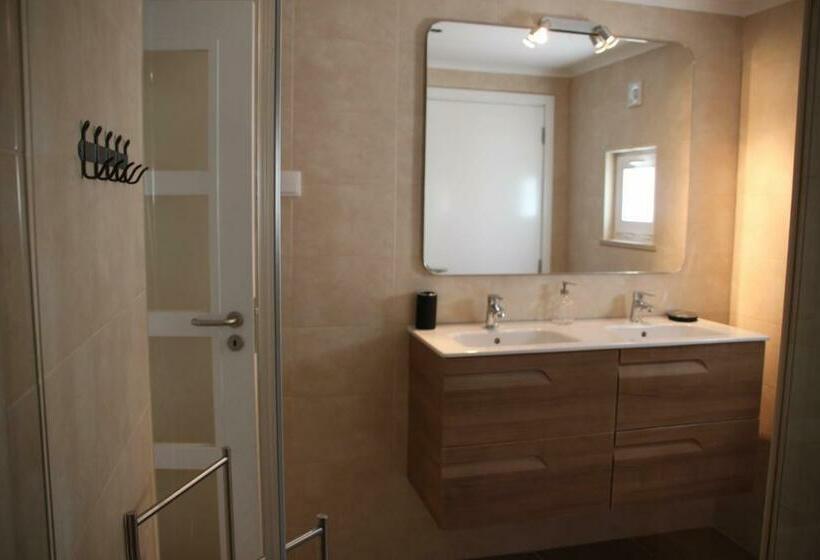 住宿加早餐  Casa Do Loureiro Branco