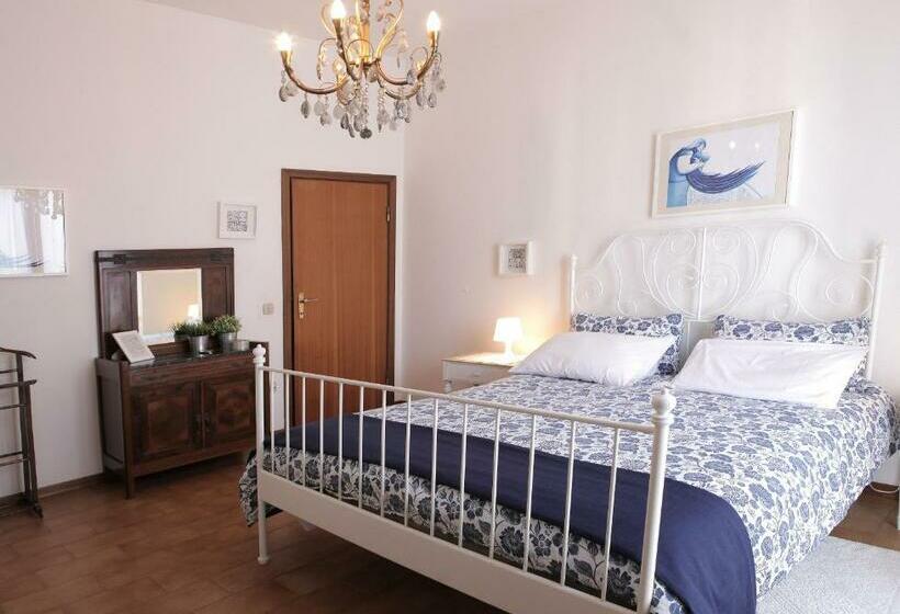 تختخواب و صبحانه Goga&romeo