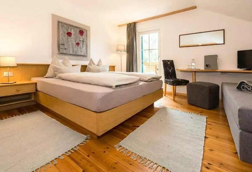 Aamiaismajoitus (B&B) Haus Claudia