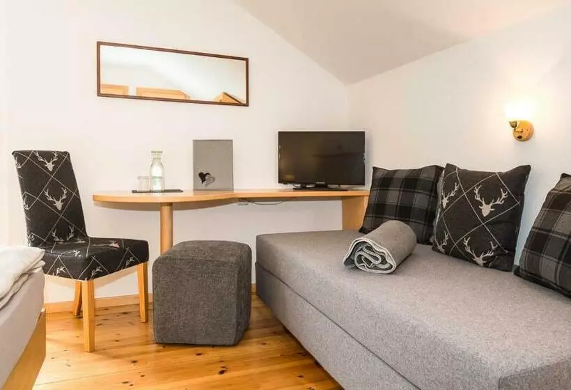 Aamiaismajoitus (B&B) Haus Claudia