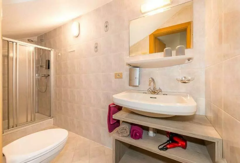 Aamiaismajoitus (B&B) Haus Claudia