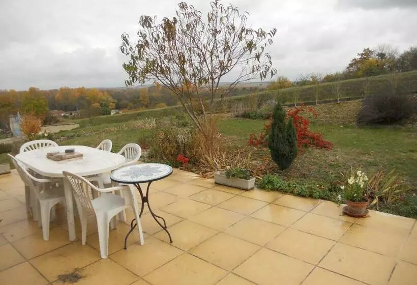 Aamiaismajoitus (B&B) Maison La Croix Chambre Chez L   Habitant