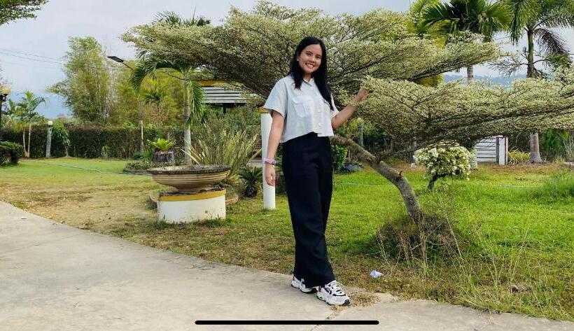 Pensiune Panutsaya Homestay