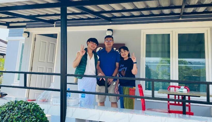 Pensiune Panutsaya Homestay