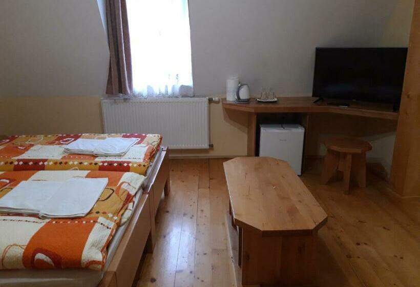 بنسيون Penzión Weinerovka Varín