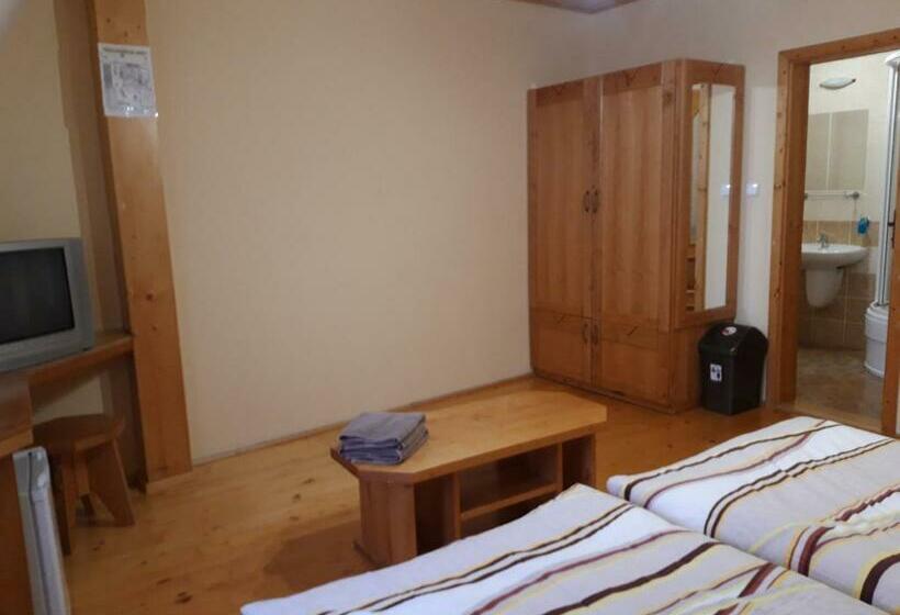 بنسيون Penzión Weinerovka Varín