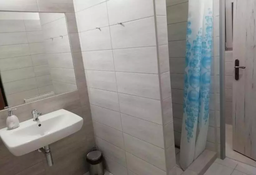 Majatalo Penzion Beskyd