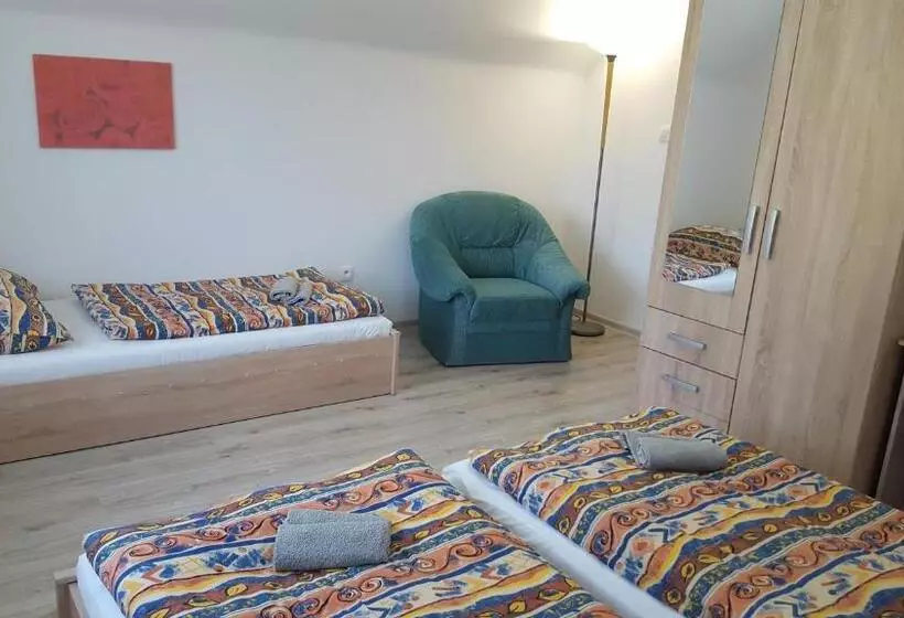 Majatalo Penzion Beskyd