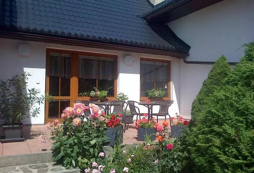 Majatalo Penzion Beskyd