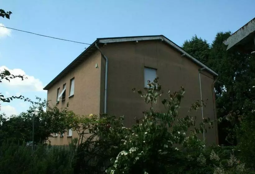 ペンション Stop And Go