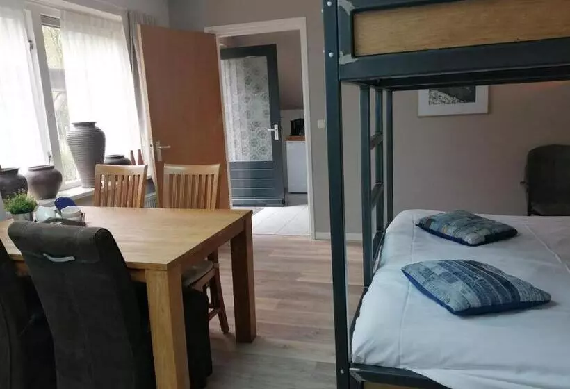 Bed and Breakfast De Kapschuur