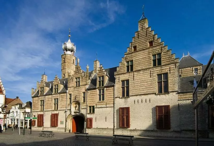 تختخواب و صبحانه La Grange 28