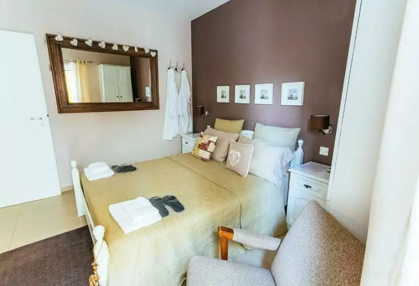 Ghand In Nanna B&b