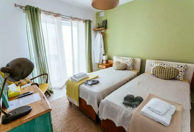 Ghand In Nanna B&b