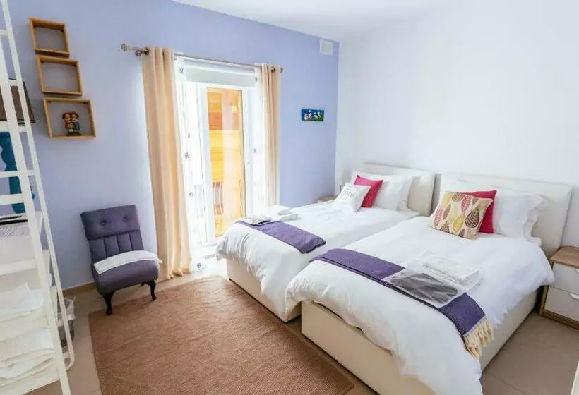 Ghand In Nanna B&b