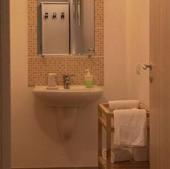 Hotelli Agriturismo Orto Dei Rolli