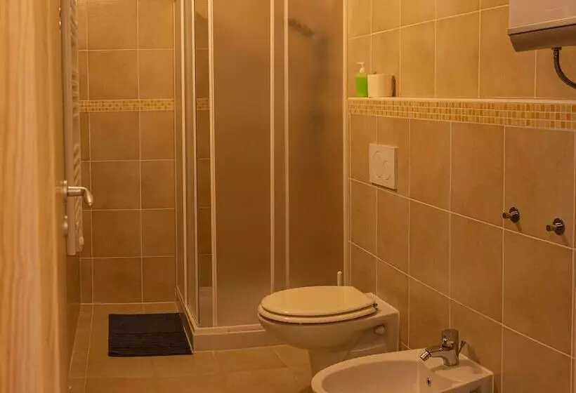 Hotelli Agriturismo Orto Dei Rolli