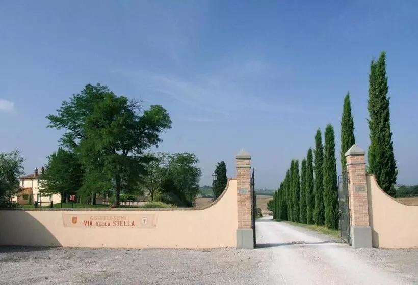 هتل Via Della Stella