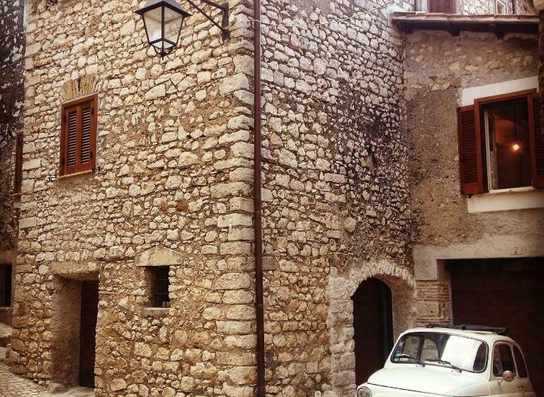 Lelive Bed And Breakfast