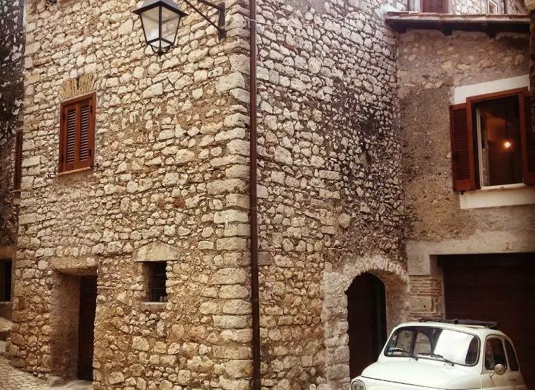 Lelive Bed And Breakfast