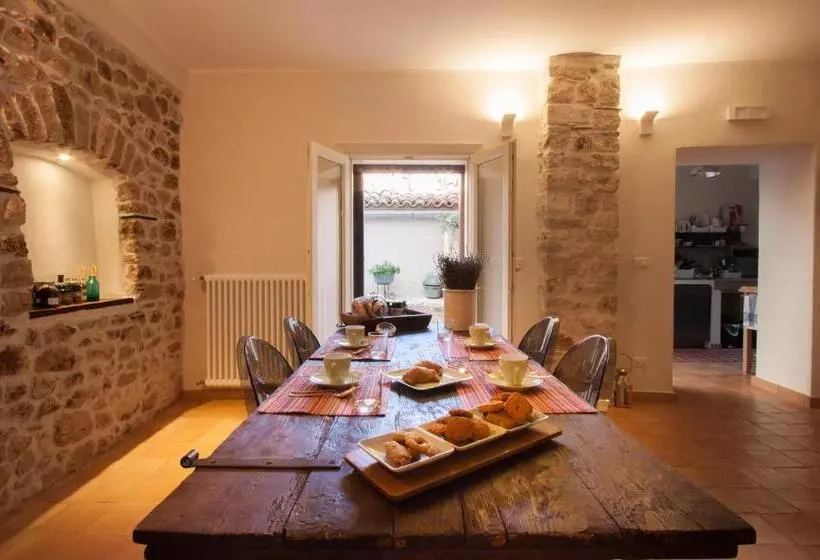 Lelive Bed And Breakfast