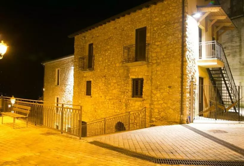 Ostello Della Gioventù Massimo Troisi