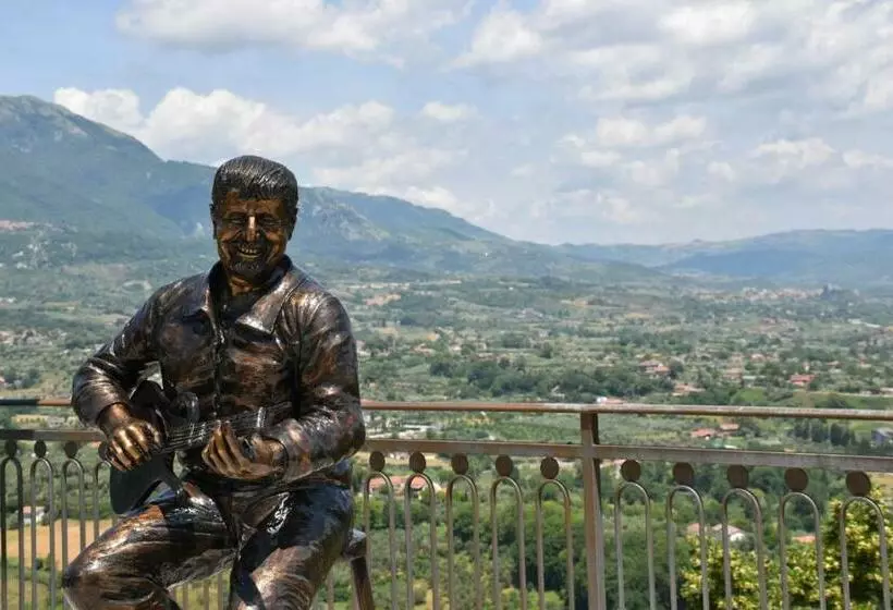 Ostello Della Gioventù Massimo Troisi