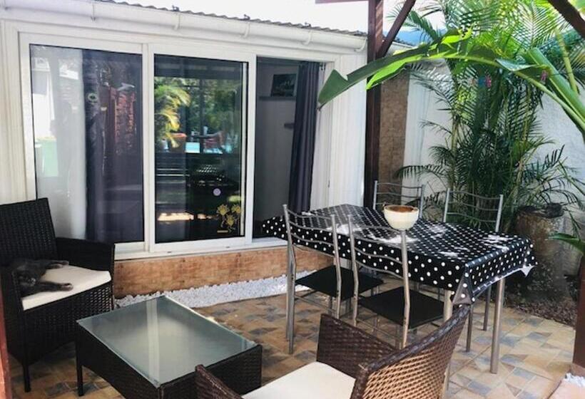 پانسیون Chambres D Hôtes Du Domaine Des Doudous