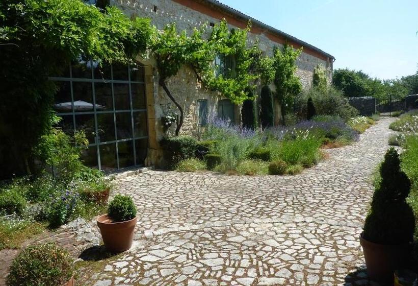 ペンション La Cle D Escamps