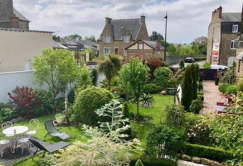 Aamiaismajoitus (B&B) Le Grenier Du Jardin