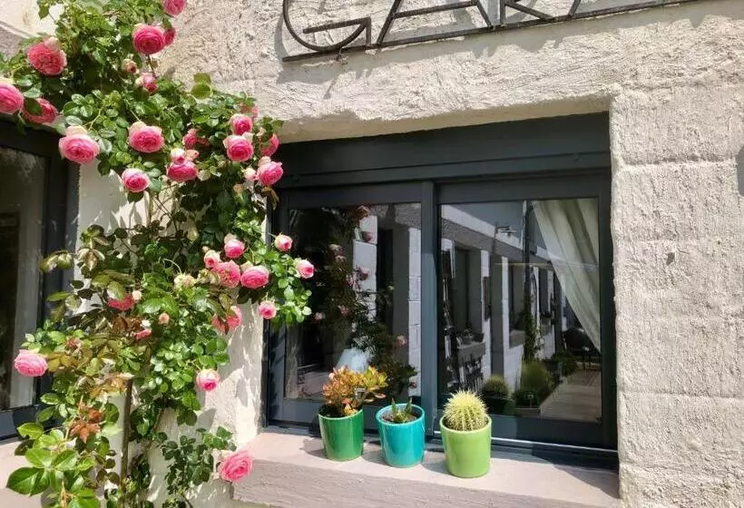 Aamiaismajoitus (B&B) Le Grenier Du Jardin