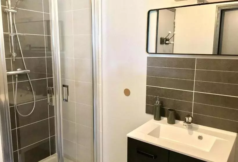 Aamiaismajoitus (B&B) Le Grenier Du Jardin