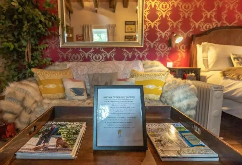 Majatalo Glamping Bothie