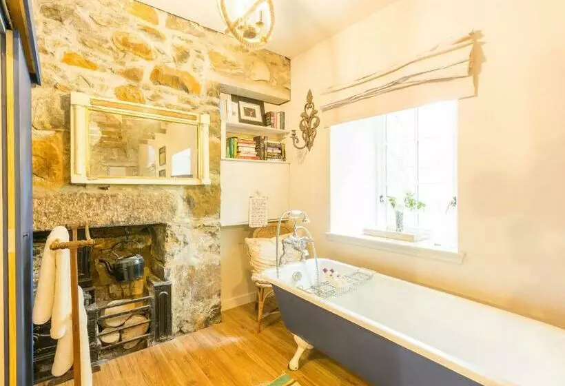 Majatalo Glamping Bothie