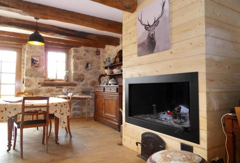 ベッドアンドブレックファースト Chambres Et Table D Hôtes Du Péré