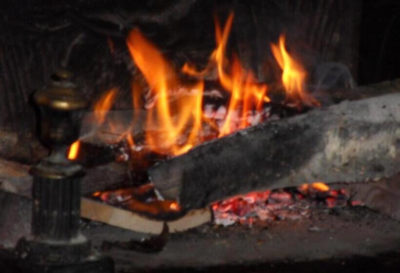 ベッドアンドブレックファースト Chambres Et Table D Hôtes Du Péré