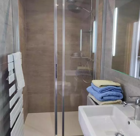 Aamiaismajoitus (B&B) La Luberonne