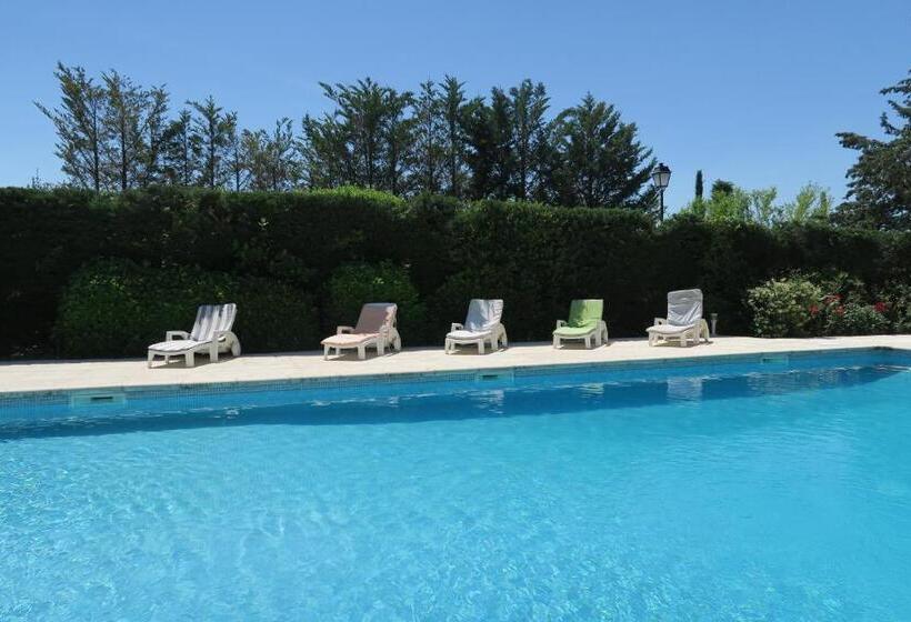 ベッドアンドブレックファースト La Luberonne