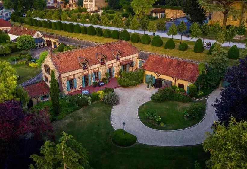 Aamiaismajoitus (B&B) Le Clos Des Cordeliers