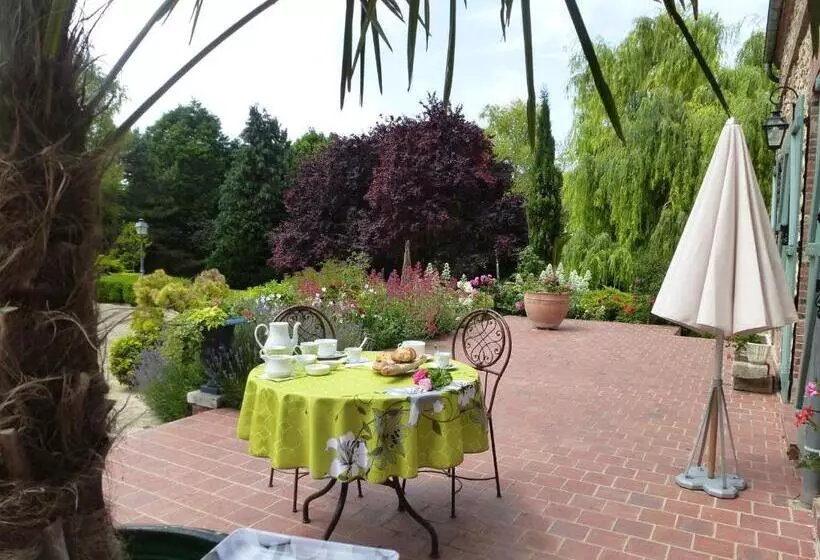 Aamiaismajoitus (B&B) Le Clos Des Cordeliers