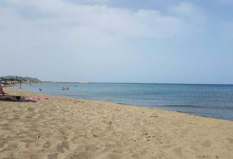 Aamiaismajoitus (B&B) Su Cunventu