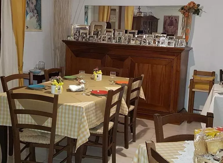 Aamiaismajoitus (B&B) Su Cunventu