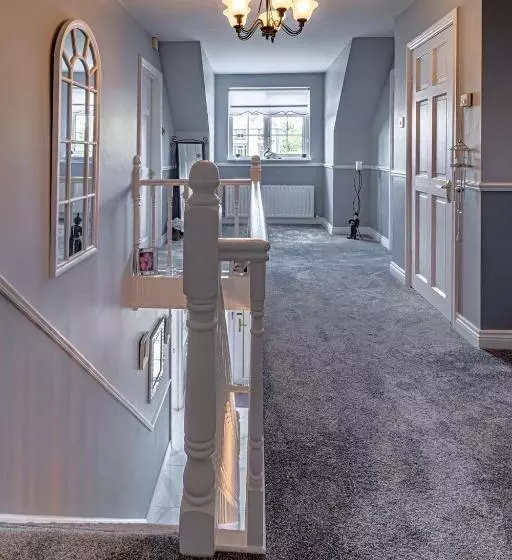 ベッドアンドブレックファースト Woodleigh Lodge