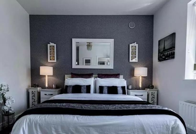 ベッドアンドブレックファースト Woodleigh Lodge