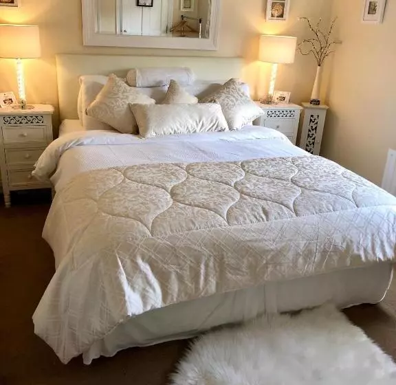 ベッドアンドブレックファースト Woodleigh Lodge