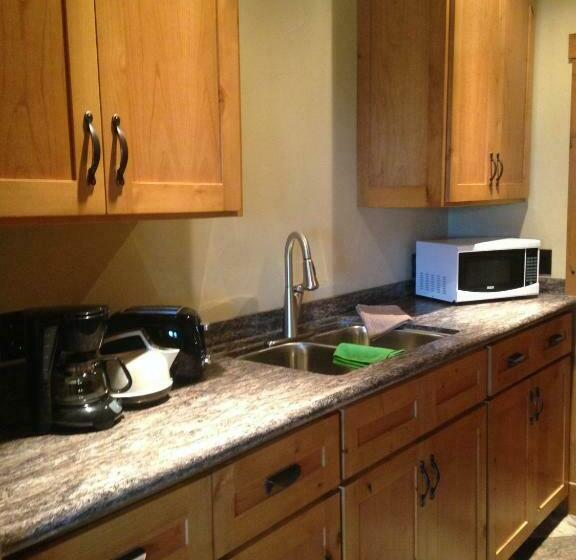 בית מלון כפרי Heart West Haven