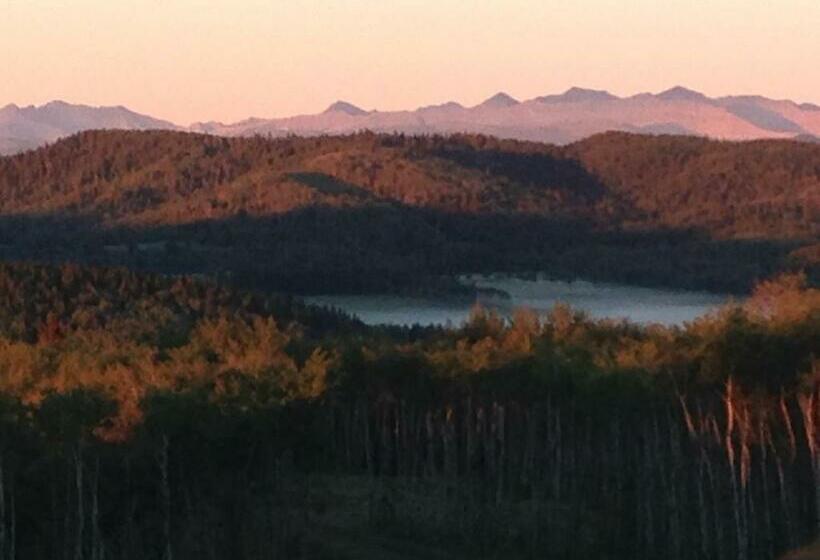 בית מלון כפרי Heart West Haven