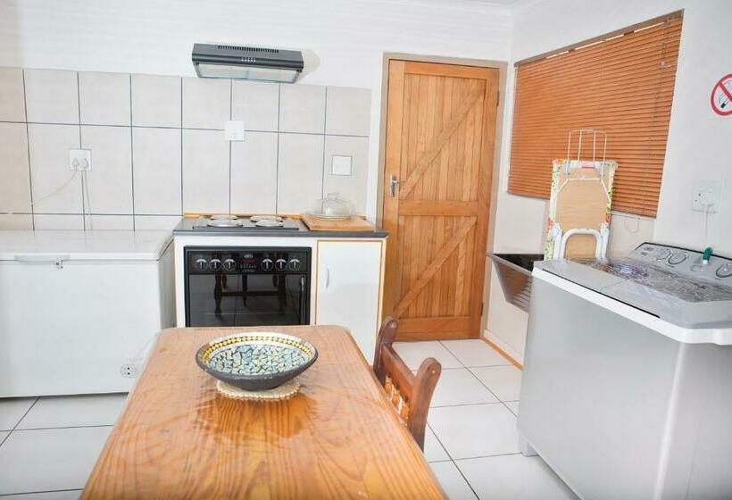 ペンション Avondsrus Guesthouse