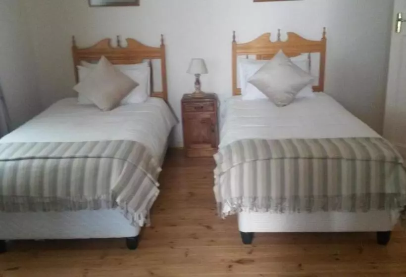 ペンション Avondsrus Guesthouse